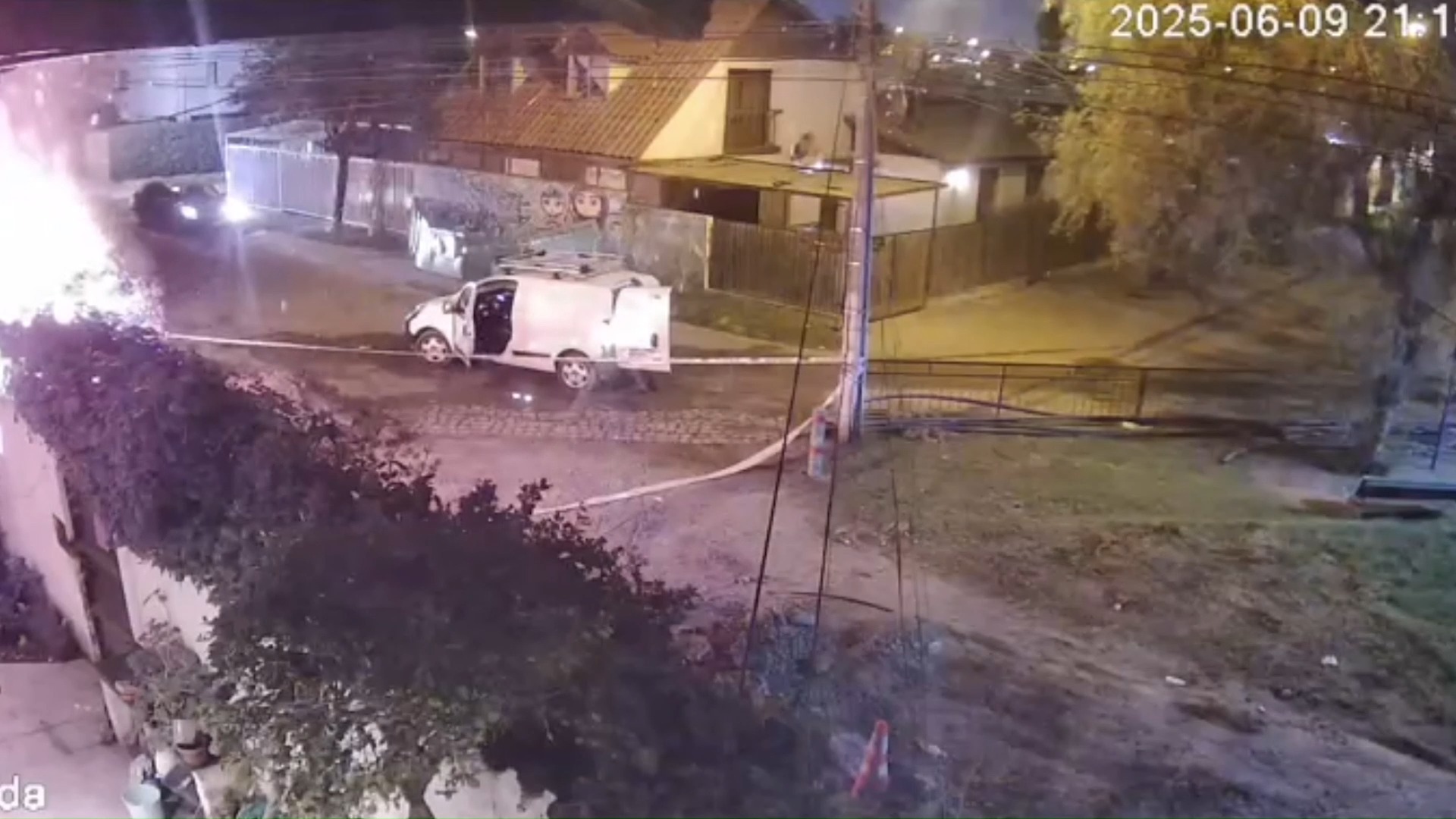 Trabajos por fuga de gas termina con explosión en casa de Conchalí: todo quedó grabado