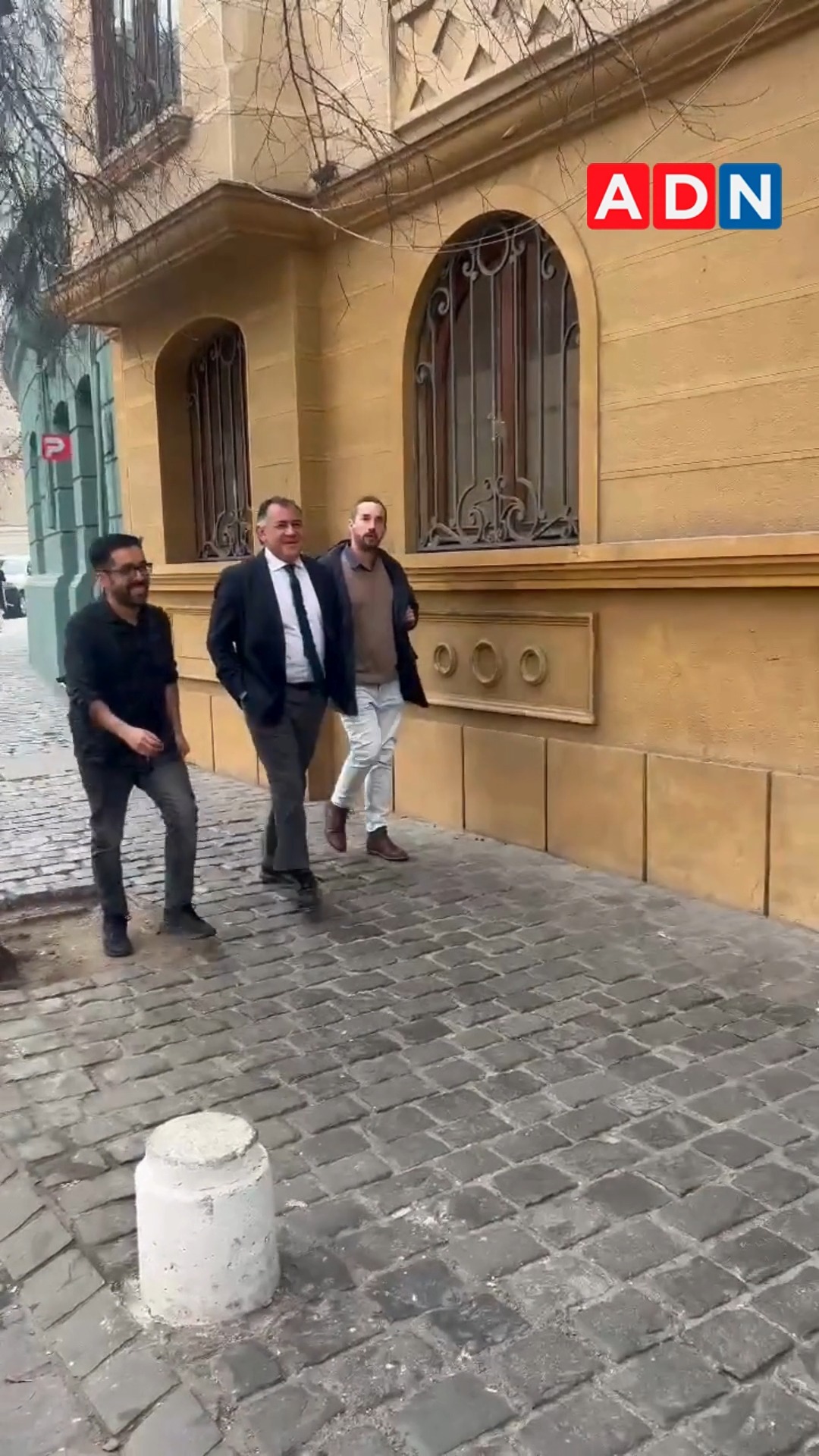 Eric Aedo se reúne con Jeannette Jara