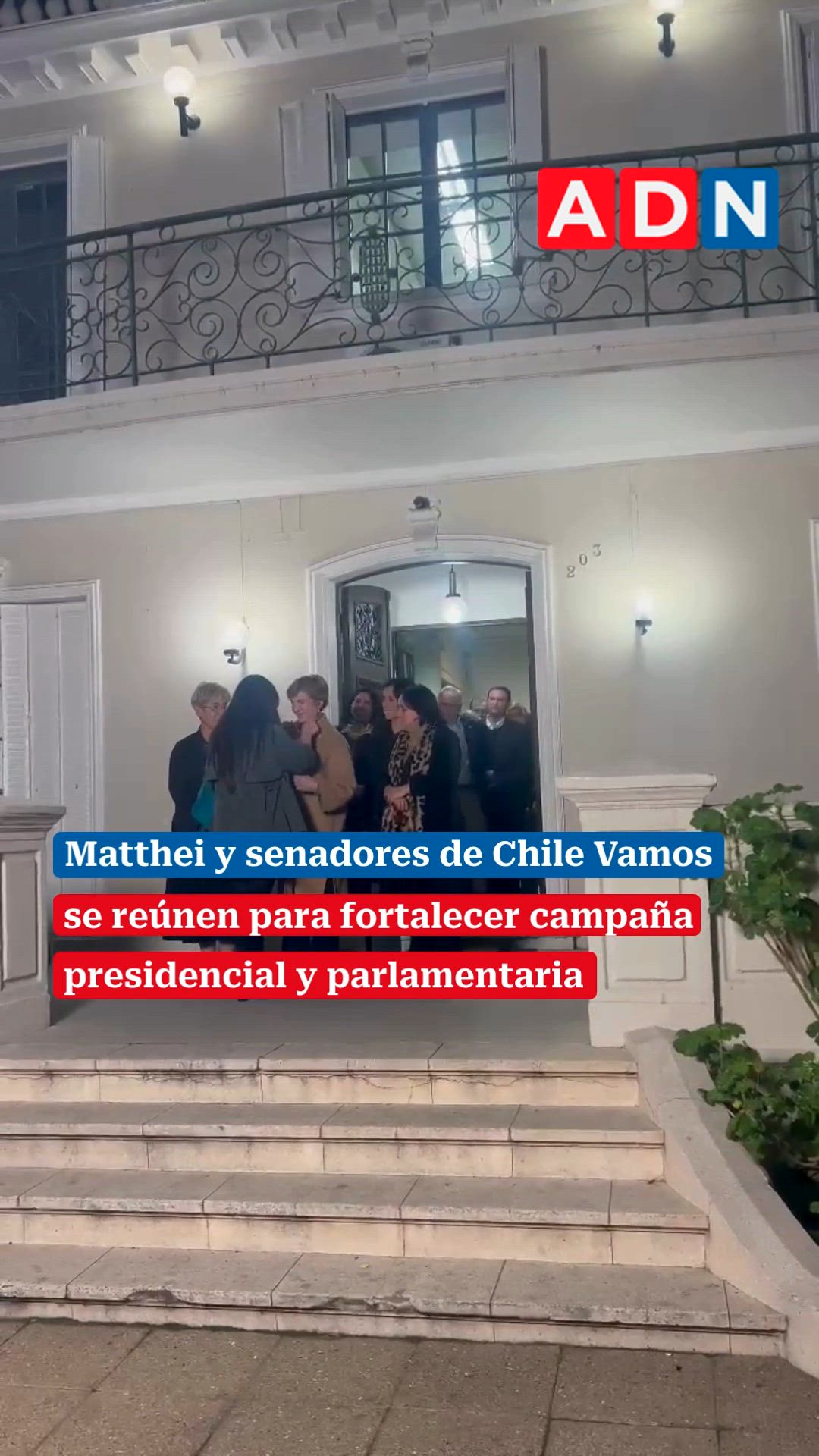 Matthei y senadores de Chile Vamos se reúnen para fortalecer campaña presidencial y parlamentaria